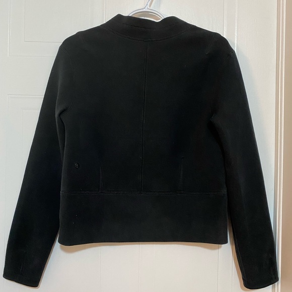 Lululemon City Bound Turtleneck 4 - Picture 3 of 3